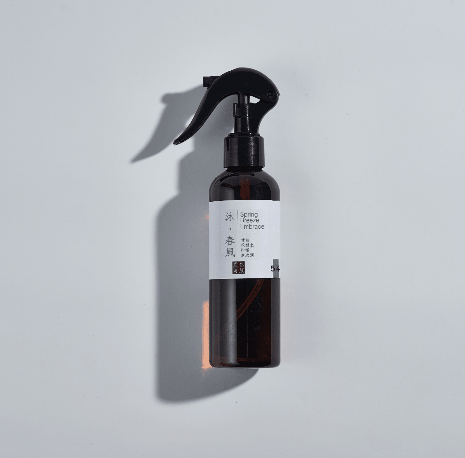 54_沐春風|Spring Breeze Embrace 空間織品香氛精油噴霧 - 果然萌膜